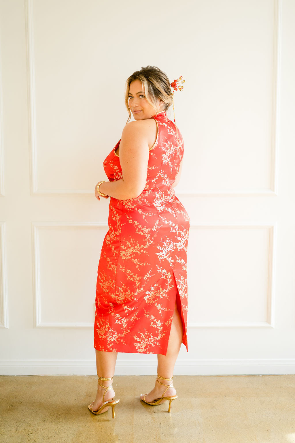Modern Chinese Wedding Dress | Anna Halter Top Cheongsam Modern Chinese Wedding Dress | Anna Halter Top Cheongsam