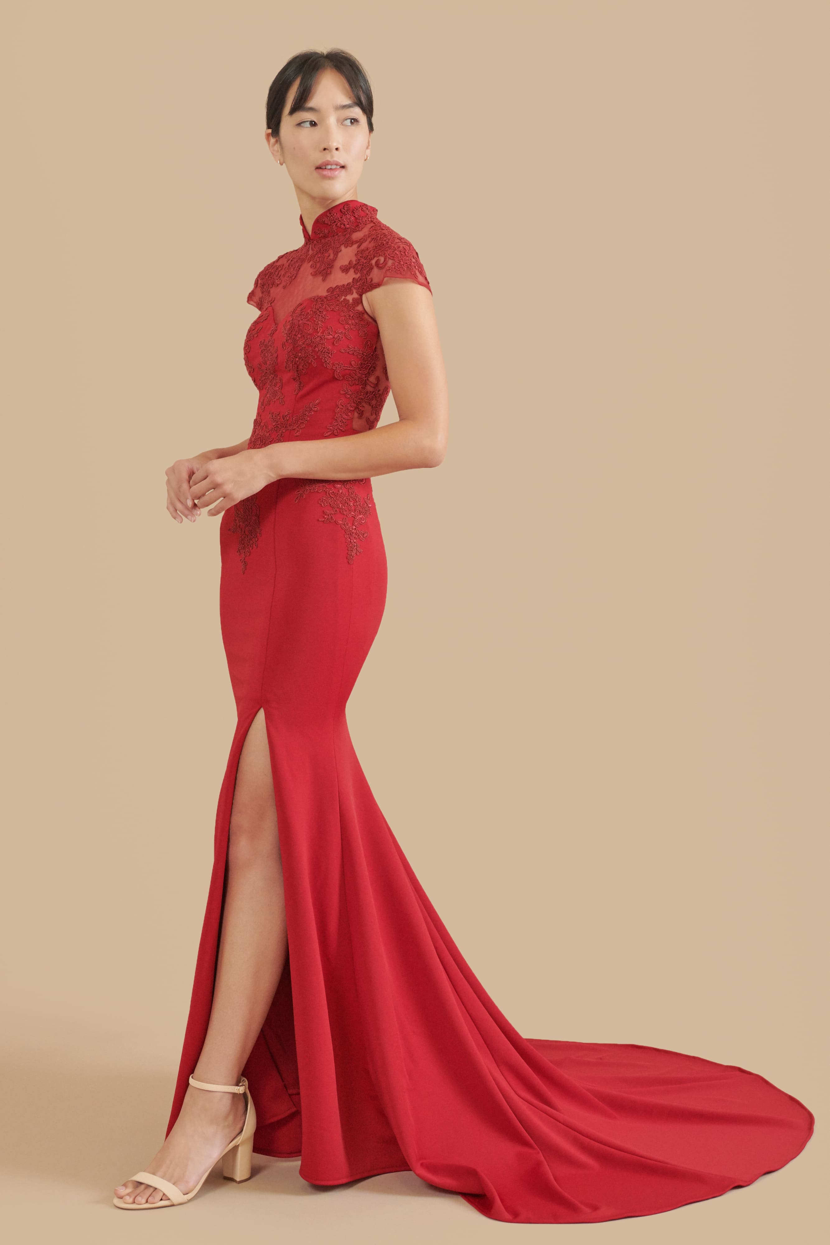 Amal Bespoke Dress | Modern Lace Wedding Cheongsam | East Meets Dress Amal Bespoke Dress | Modern Lace Wedding Cheongsam | East Meets Dress