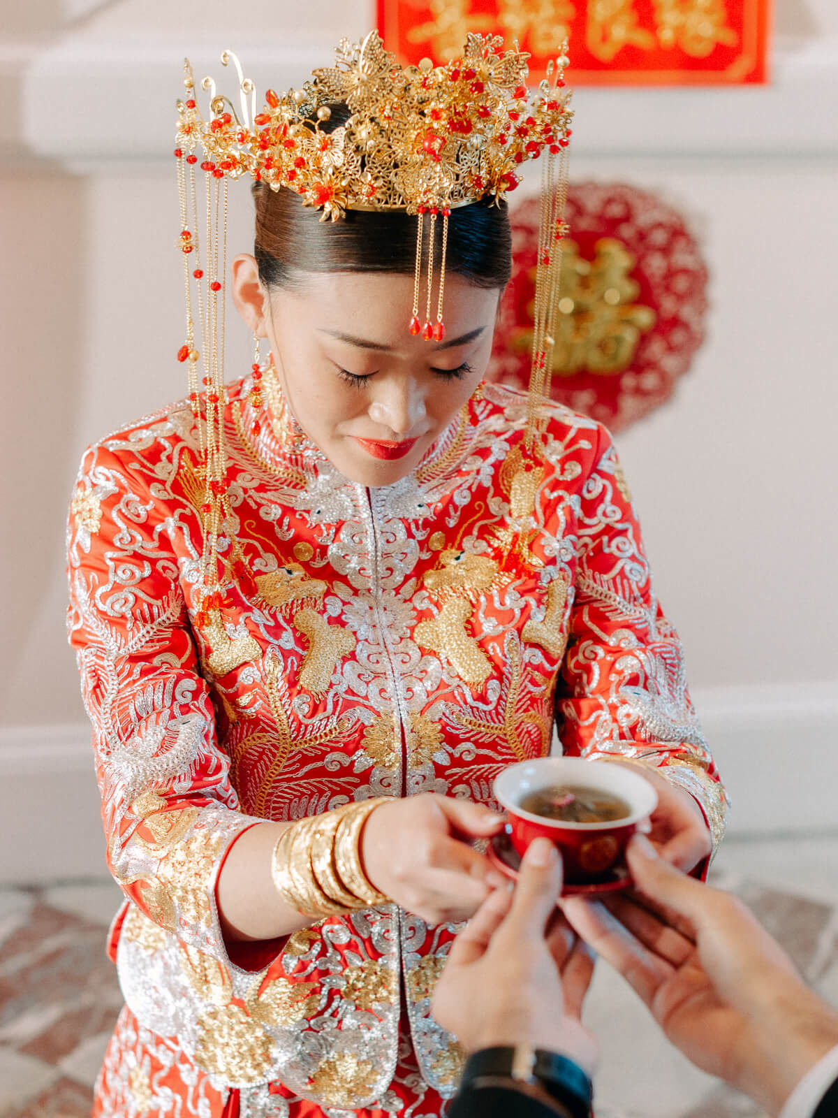 Traditional Chinese Wedding Dress, Qun Kwa, Tea Ceremony, Golden