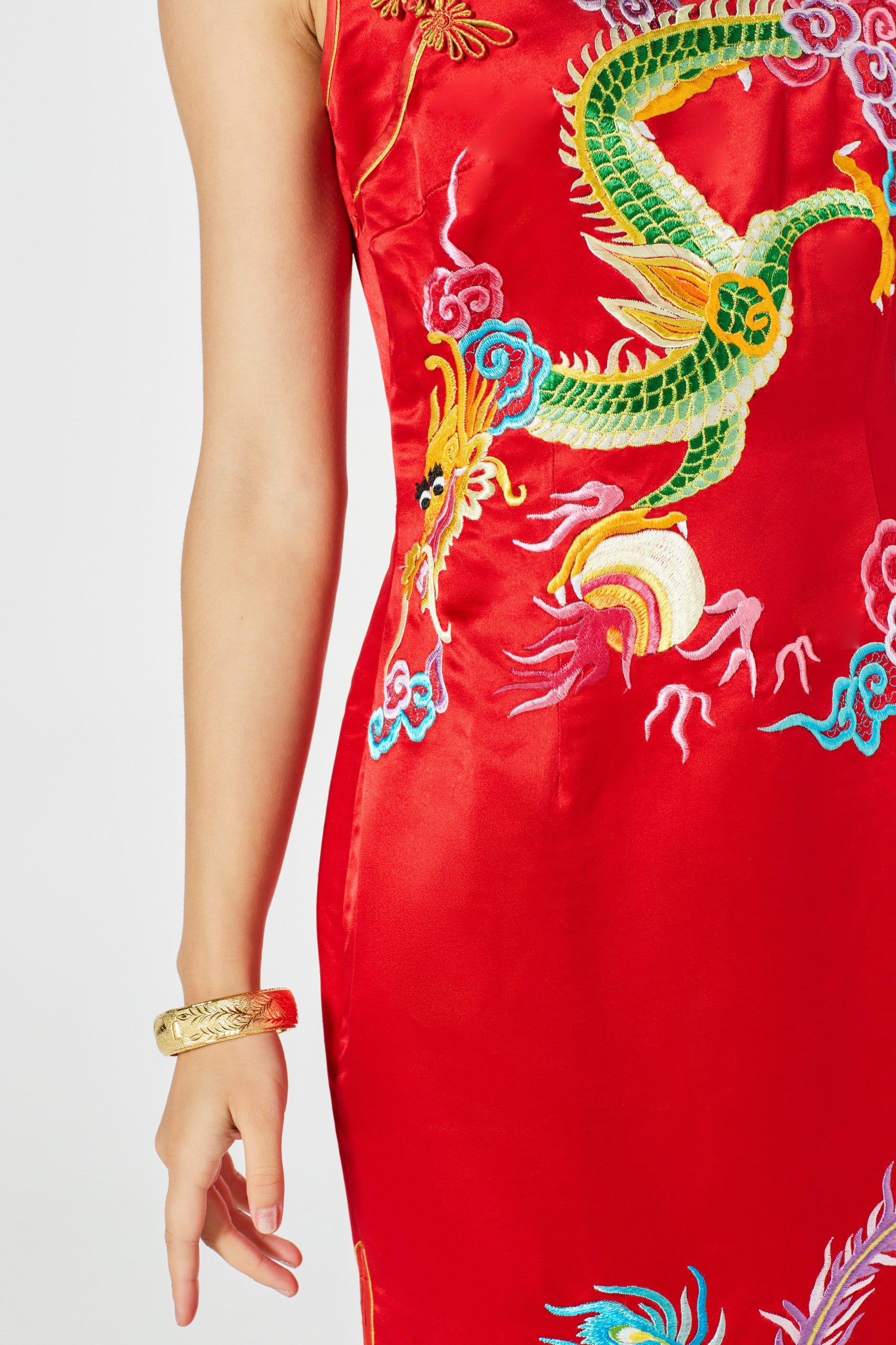 Coral Bespoke Dress | Embroidered Silk Wedding Qipao | East Meets Dress Coral Bespoke Dress | Embroidered Silk Wedding Qipao | East Meets Dress