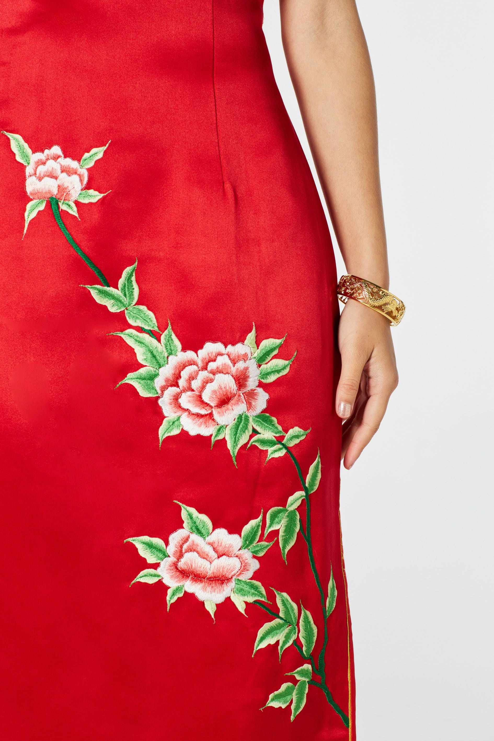 mandalay embroidered cheongsam dress NBC FRIENDS (1994-2004) Jennifer Aniston's (@jenniferaniston) Rachel in Mandalay's (@mandalay_official) Floral Embroidered Cheong Sam Gown. In our Mandalay MIC DROP Moment when discussing Chinese New Year and the ubiquitous Cheong Sam(Cantonese) or