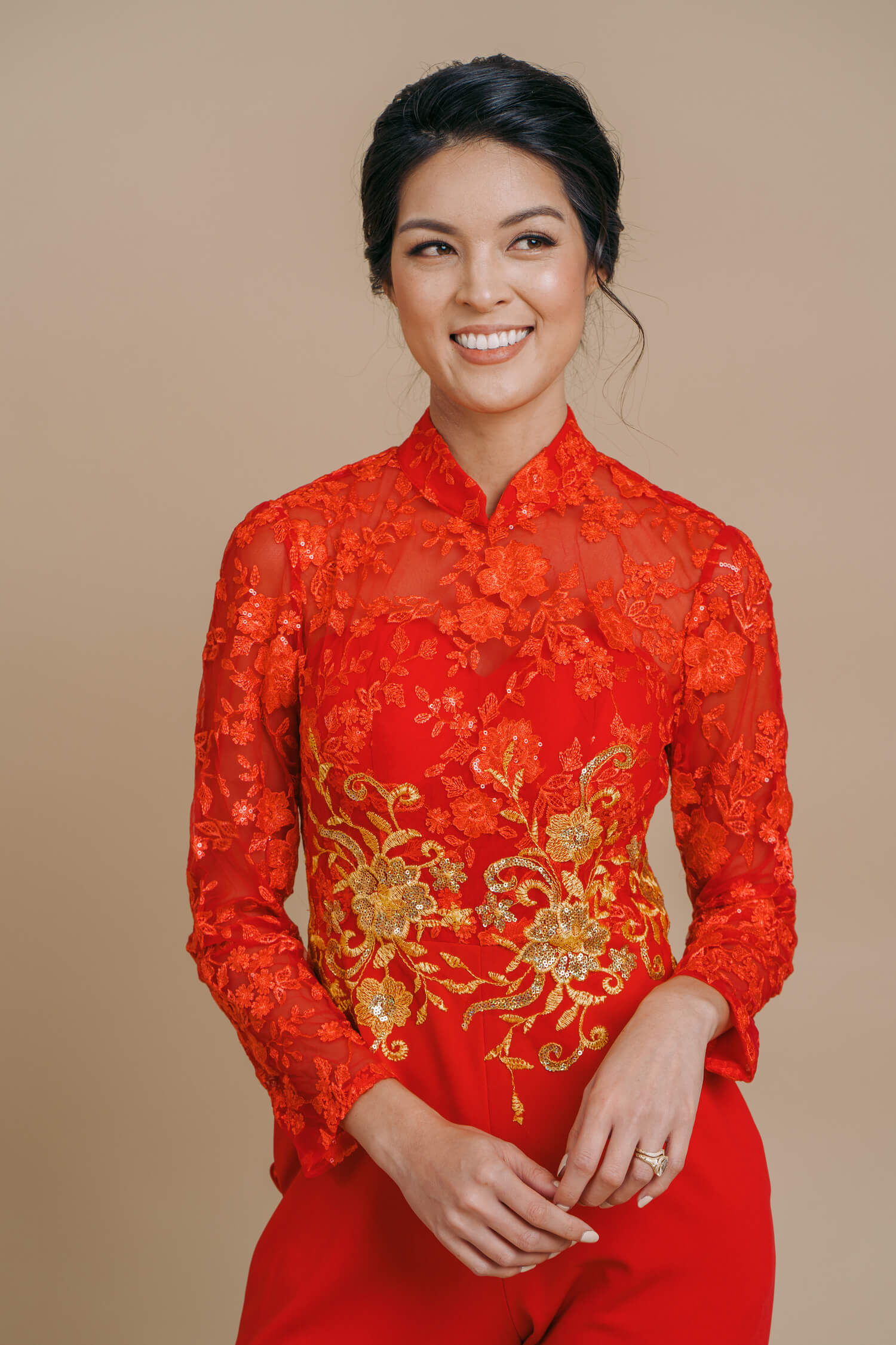 Modern Vietnamese Chinese Wedding Dress