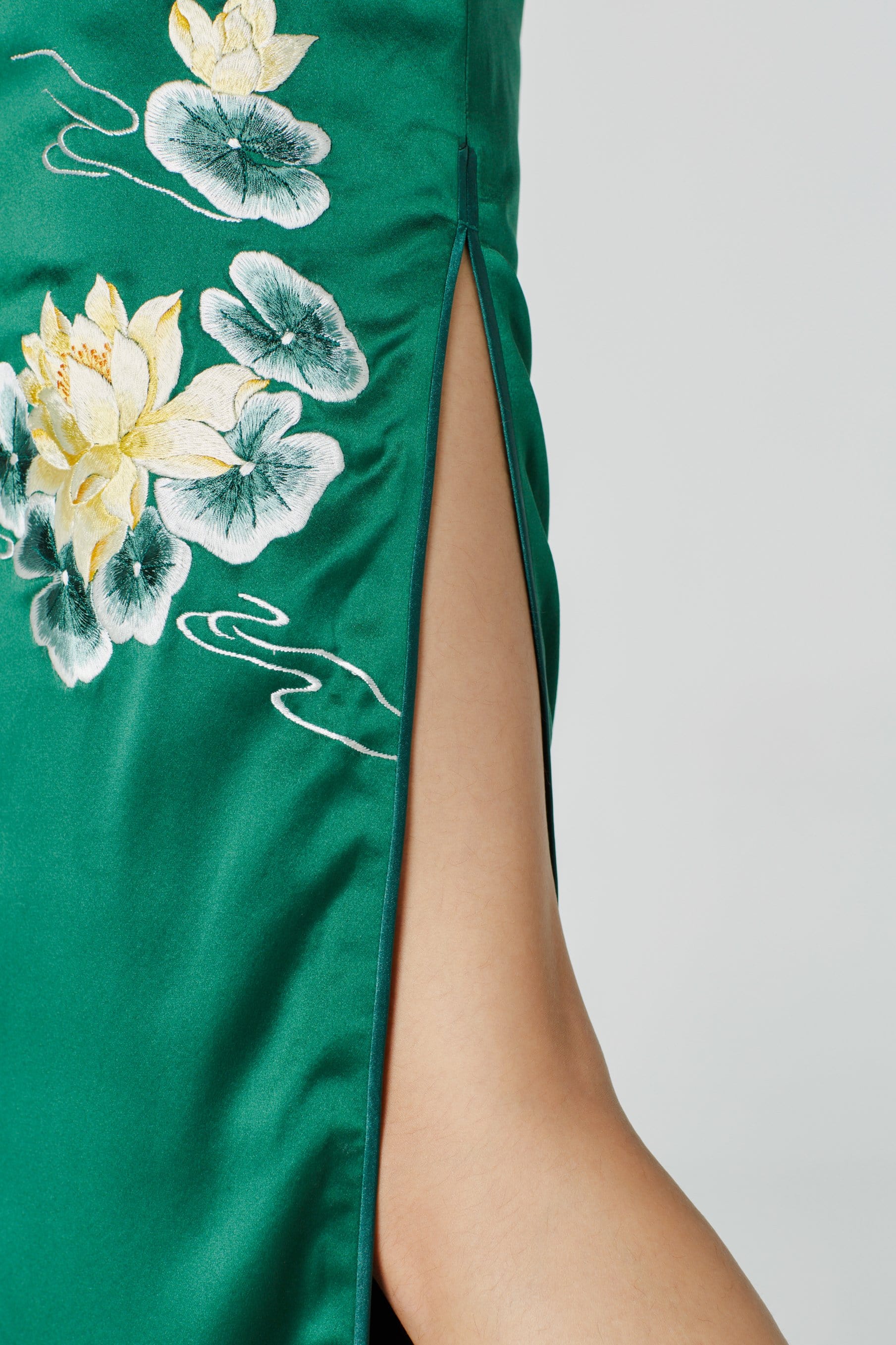 Ming-Na Bespoke Dress | Modern Green Silk Qipao | East Meets Dress Ming-Na Bespoke Dress | Modern Green Silk Qipao | East Meets Dress