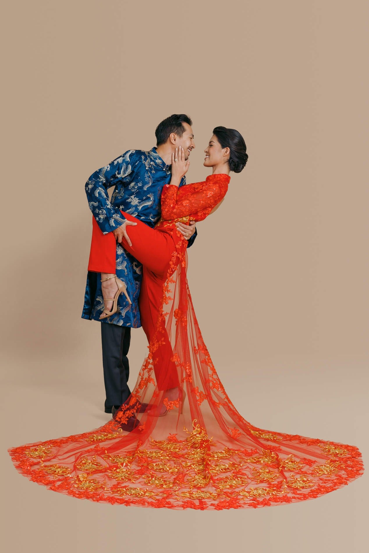 Hong Jacket | Traditional Vietnamese Men’s Wedding Ao Gam