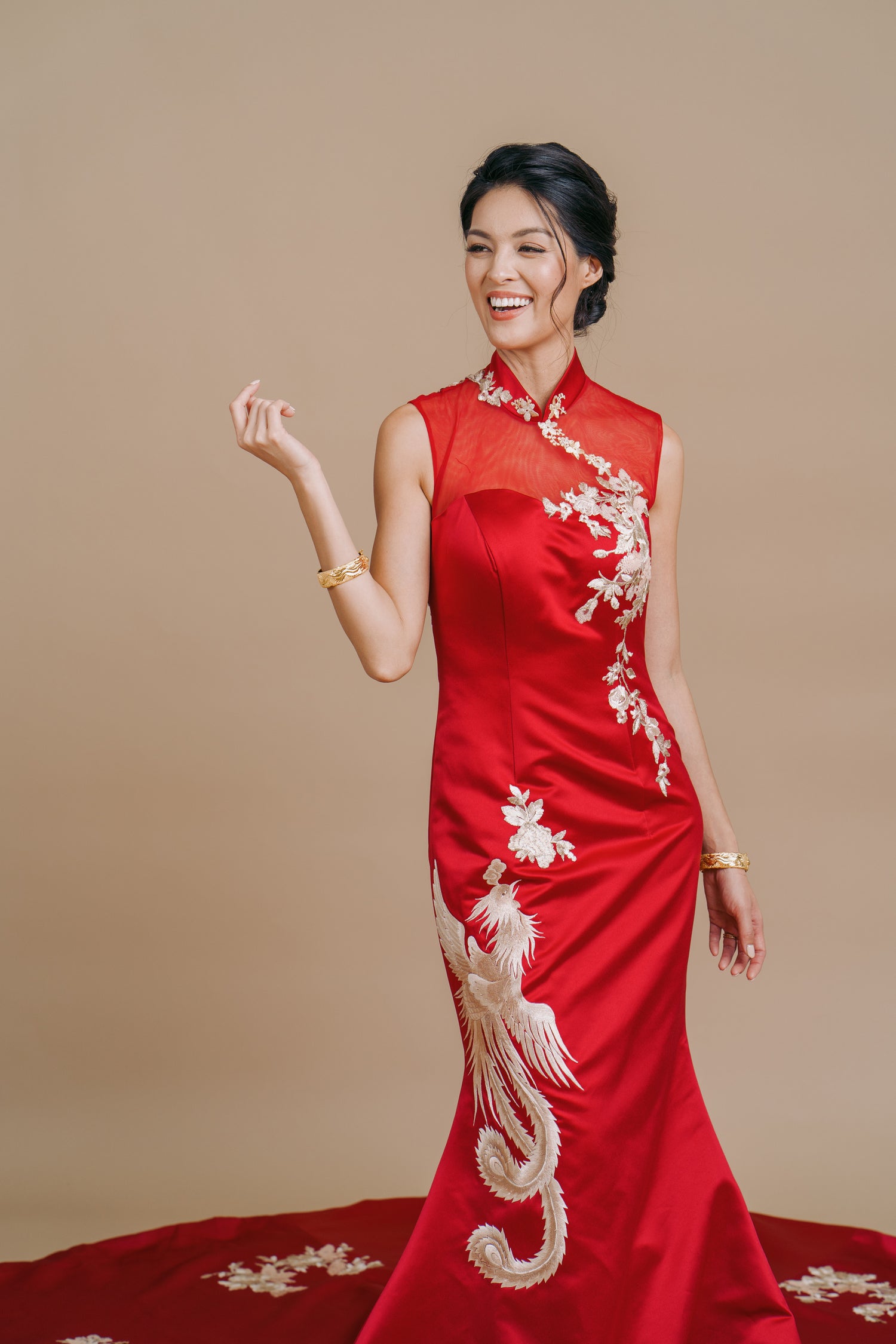 Incorporating the Dragon Qipao into Your Wardrobe
