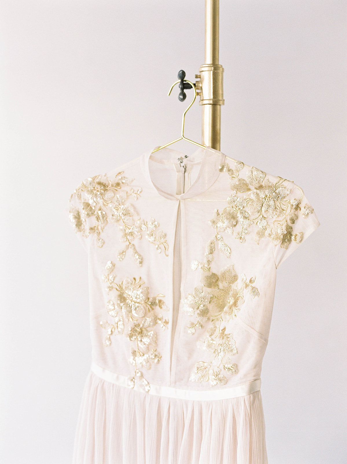 Modern Chinese Wedding Dress | Pink and Gold Qipao and Cheongsam Dress Modern Chinese Wedding Dress | Pink and Gold Qipao and Cheongsam Dress